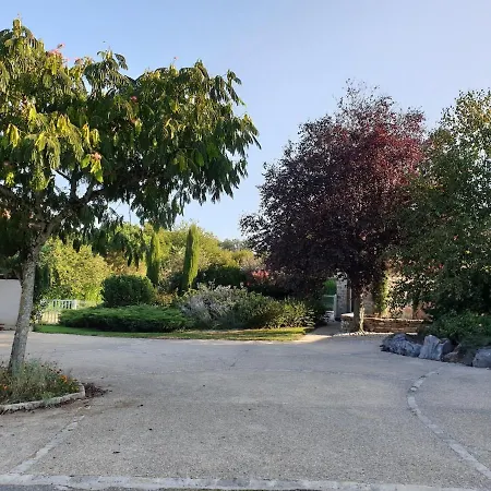 Au Fil Des Hirondelles *